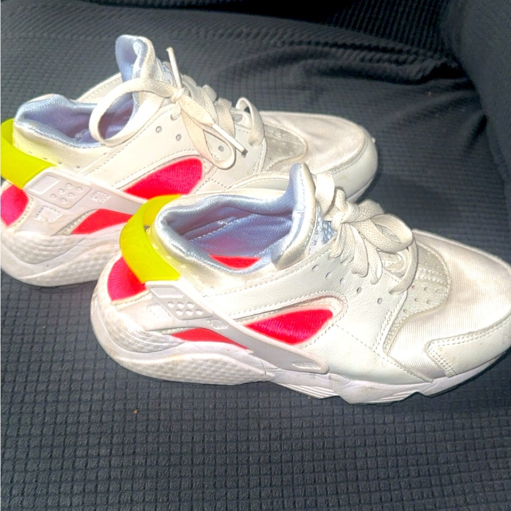 nike huarache size 6 1/2